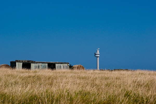 Cabane  moutons, et tour radar du Stiff, Ouessant