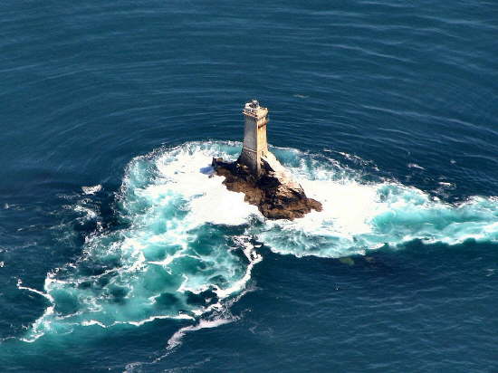 le Phare de la Vieille, au large de la Pointe du Raz