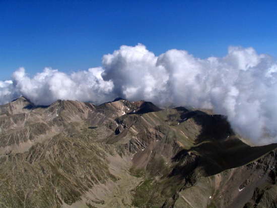 Nuages sur l'Espagne (bloqus par les crtes)