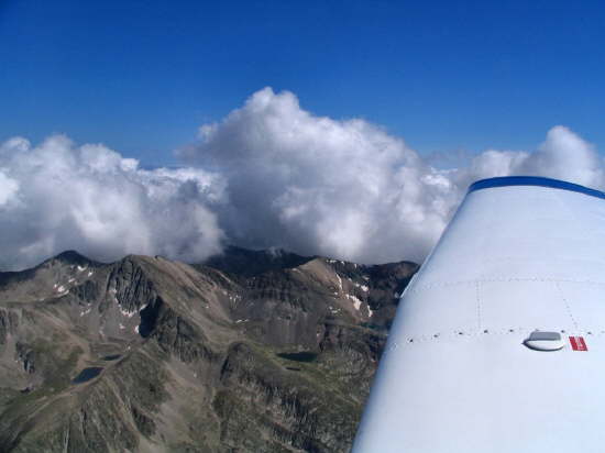 Nuages sur l'Espagne (bloqus par les crtes)